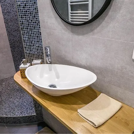 Kremlin Elegance * Le Kremlin-Bicêtre